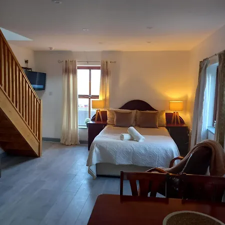 Otel The Strand, Dugort Achill *